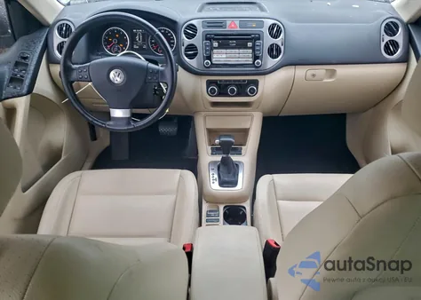 2010 Volkswagen Tiguan S из США, поврежденный, VIN WVGAV7AX4AW519783